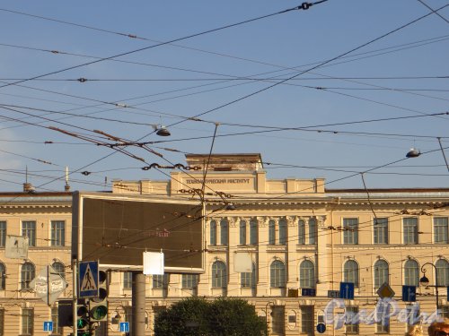 Московский проспект, дом 24-26. Угловая часть здания Технологического института после пожара. Фото 21 сентября 2014 года.