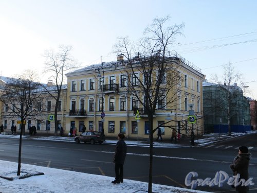  город Кронштадт, проспект Ленина, дом 17, литера А. Общий вид жилого дома. Фото 5 января 2015 года.