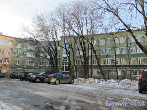 проспект Медиков, дом 5, литера В. Вид с внутренней территории «Полиграфмаш». Фото 11 февраля 2015 года.