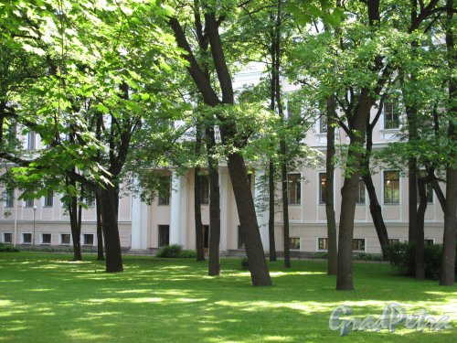 Невский пр., 39. Аничков дворец. Садовый фасад. Фото май 2014 