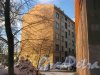 Лесной пр., дом 59, корпус 1. Фрагмент фасада со стороны ул. А. Матросова. Фото 29 февраля 2016 г.