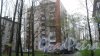 Светлановский проспект, дом 19. 9-этажный жилой дом серии 1-528кп40 1963 года постройки. Вид дома со двора. Фото 28 апреля 2016 года.