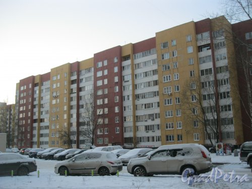 Пр. Маршала Жукова, дом 43, корпус 1. Общий вид фасада со стороны двора дома 41. Фото 5 января 2016 г.
