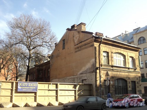 Чкаловский проспект, дом 33. Общий вид участка в сторону улицы Вс. Вишневского. Фото 25 апреля 2011 года. 