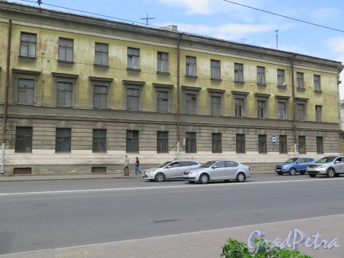 Морской переулок, дом 3. Административное здание. Общий вид фасада по Лермонтовскому пр. фото июнь 2015 г.