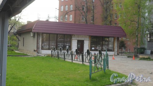 Большой Сампсониевский проспект, дом 104. Кафе-ресторан «Бархан», 295-81-24. Фото 21 мая 2017 года.