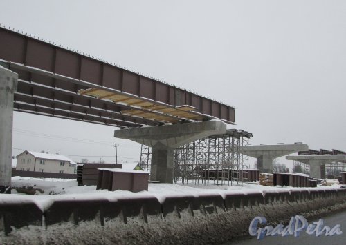 Возведение нового автомобильного моста в створе проспекта Ленина (Красное Село) в рамках строительства автомобильного обхода г. Красное Село. Фото 11 февраля 2018 года.