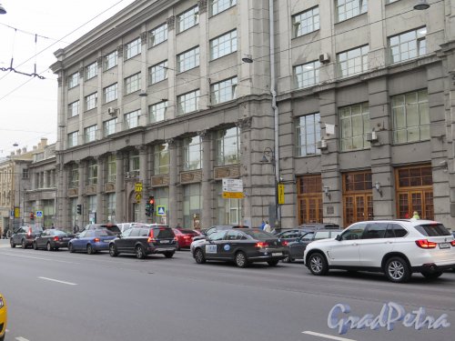 Литейный пр., д. 53. «Шереметевский пассаж». Левая часть фасада. Фото сентябрь 2015 г.