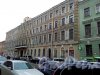 Проспект Римского-Корсакова, дом 15. 4-5-этажный жилой дом 1898 года постройки. 4 парадные, 43 квартиры. Фото 18.02.2019 года.