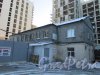 Лиговский проспект, дом 230, литера Б. Административно-производственный корпус. Общий вид строения. Фото 6 февраля 2020 года.
