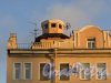 Лиговский проспект, дом 228, литера А. Башня ПВО на крыше дома. Фото 27 февраля 2020 г.
