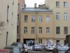Лиговский проспект, дом 196, литера А. Фасад жилого дома со стороны двора. Фото 3 марта 2020 г.