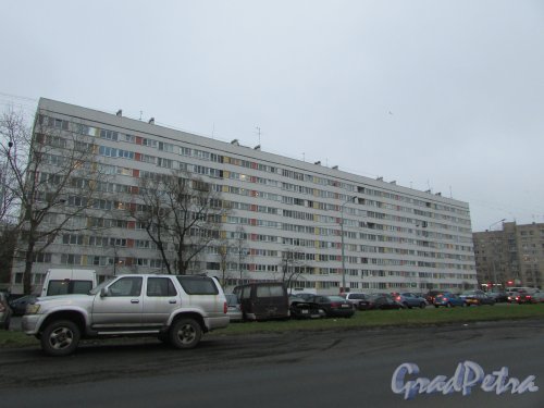 проспект Маршала Жукова, дом 74, корп. 1. Общий вид жилого дома. Фото 7 ноября 2018 года.

