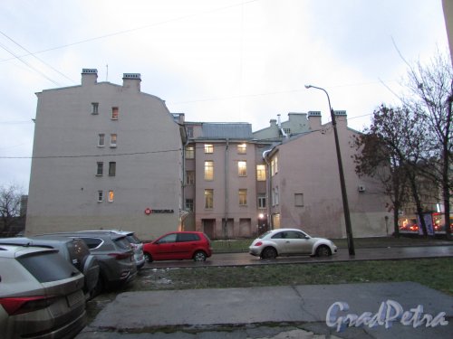 Лиговский проспект, дом 210, литера А. Брандмауэр жилого дома со стороны дома 202 по Лиговскому проспекту. Фото 10 февраля 2020 года.