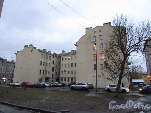 Лиговский проспект, дом 202, литера А. Общий вид жилого дома. Фото 10 февраля 2020 года.

