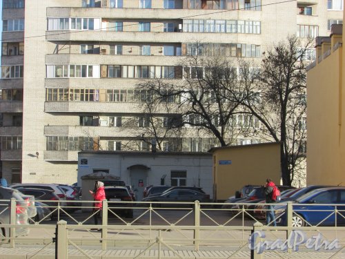 Лиговский проспект, дом 130, литера Б. Трансформаторная подстанция электросети. Фото 25 февраля 2020 г.