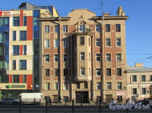Лиговский проспект, дом 142, литера А. Фасад здания. Фото 25 февраля 2020 г.
