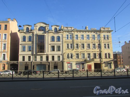 Общий вид домов 200 (левый) и 202 (правый) по Лиговскому проспекту. Фото 25 февраля 2020 г.
