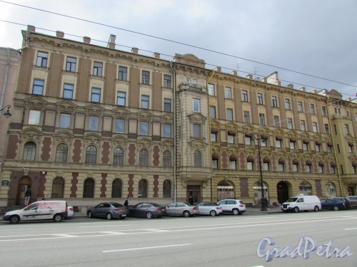 Невский проспект, дом 153, литера А. Общий вид здания. Фото 7 мая 2020 г.