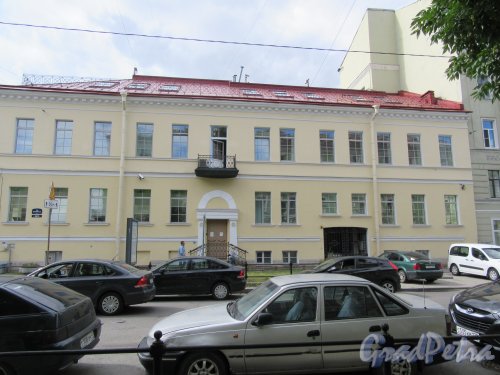  Средний пр. В.О., д. 15. Дом Борисовой (?). Боковой фасад по 3-й линии В.О. фото август 2018 г.