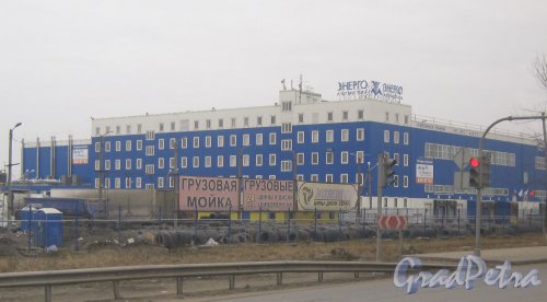 Пос. Шушары, Московское шоссе, дом 235, литера А. Общий вид здания складского комплекса. Фото 1 марта 2014 г.