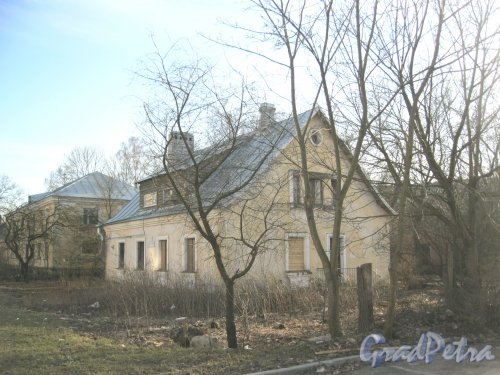 Г. Красное Село, Гатчинское шоссе, дом 7а. Общий вид. Фото 8 апреля 2014 г.