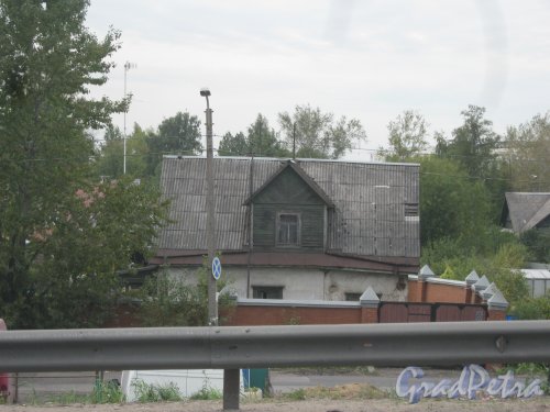Старо-Паново, Таллинское шоссе, дом 102. Общий вид. Фото 9 сентября 2013 г.