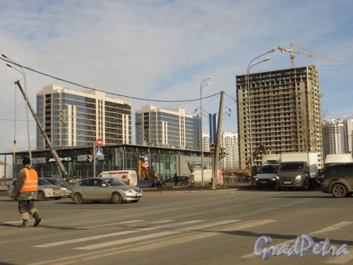 Пулковское шоссе, дом 14, лит. А. Автовыставочный комплекс «Мерседес-Бенц» . Фото 6 марта 2015 года.