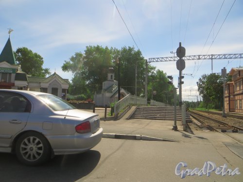 г. Сестрорецк, платформа железнодорожной станции «Сестрорецк». Фото 23 июля 2015 года.