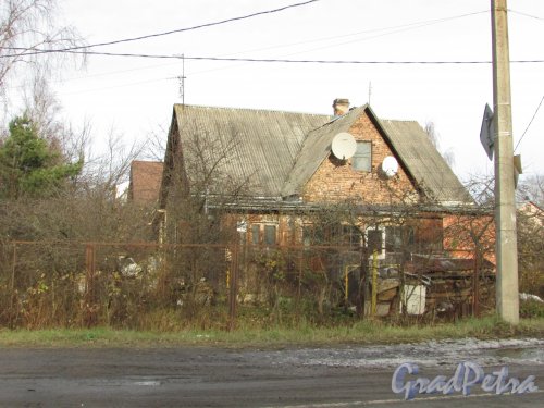 посёлок Сапёрный, Петрозаводское шоссе, дом 33. Индивидуальный жилой дом. Фото 2 ноября 2019 года.