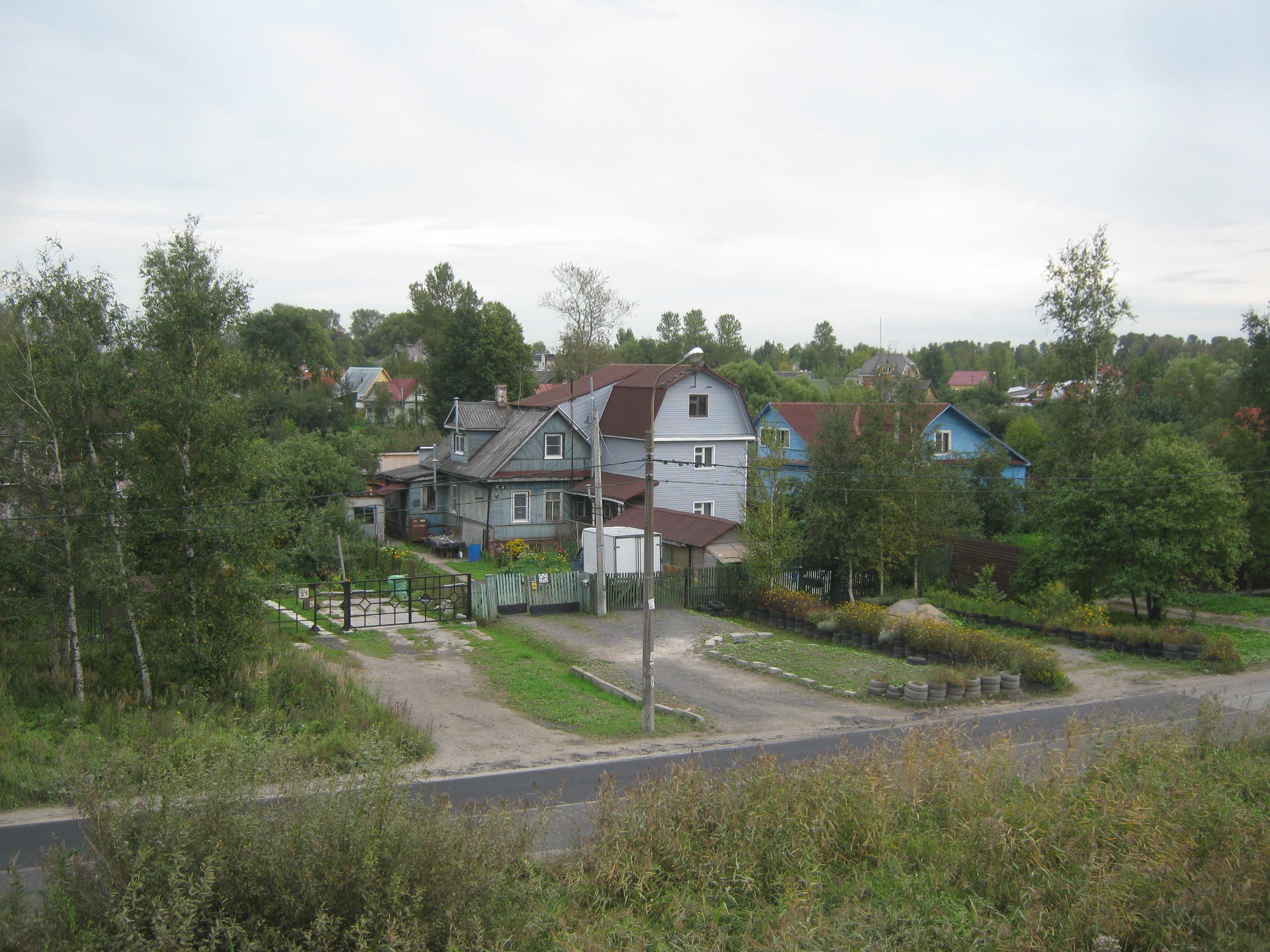 Фотографии Санкт-Петербург: Таллинское шоссе (Старо-Паново), д. 96,  Красносельский р-н Санкт-Петербурга - GradPetra. Старо-Паново, Таллинское  шоссе, дом 96. Общий вид. Фото 9 сентября 2013 г.