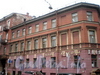 Ул. Маяковского, д. 43. Фасад по Манежному переулку. Фото март 2010 г.