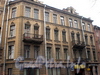 Ул. Ломоносова, д. 22. Бывший доходный дом. Фрагмент фасада здания. Фото март 2010 г.