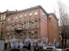 Ул. Ломоносова, д. 24. Бывший доходный дом. Общий вид здания. Фото март 2010 г.