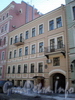 Фурштатская ул., д. 45. Фасад здания. Мини-отель «Австрийский дворик». Март 2009 г.