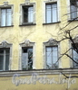 7-я Красноармейская ул., д. 15. Фрагмент фасада. Октябрь 2008 г.