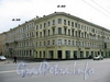 Дом 40 по Лермонтовскому пр.у и дом 30 по 13-ой Красноармейской улице. Фото июль 2009 г.