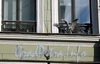 Мал. Морская ул., д. 16. Бывший доходный дом. На фасаде здания. Фото июль 2009 г.