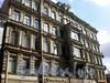 Караванная ул., д. 28. Доходный дом П. И. Лихачева. Фрагмент фасада. Фото август 2009 г.