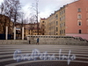 Площадка перед стадионом университета им. Лесгафта. Фото ноябрь 2009 г.