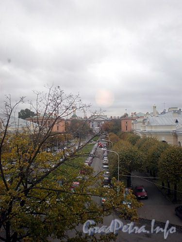 Перспектива Кленовой улицы от Манежной площади в сторону Замковой улицы и Инженерного замка. Фото октябрь 2009 г.