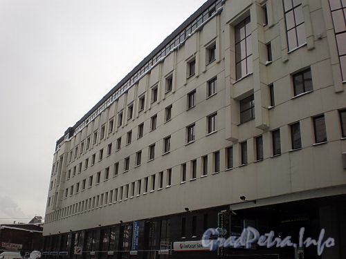 Ул. Ефимова, д. 4, лит. А. Бизнес-центр «Мир». Фасад со стороны Сенной площади. Фото февраль 2010 г.