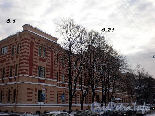 7-я Советская ул., д. 1 / Греческий пр., д. 21. Здание 3-го реального училища (гимназии №155). Общий вид здания. Фото декабрь 2009 г.