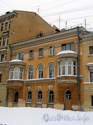 Ул. Рылеева, д. 1 (левая часть). Дом А. А. Лисицына. Фасад здания. Фото февраль 2010 г.