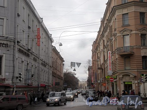 Перспектива улицы Ломоносова от Загородного проспекта в сторону набережной реки Фонтанки. Фото март 2010 г.