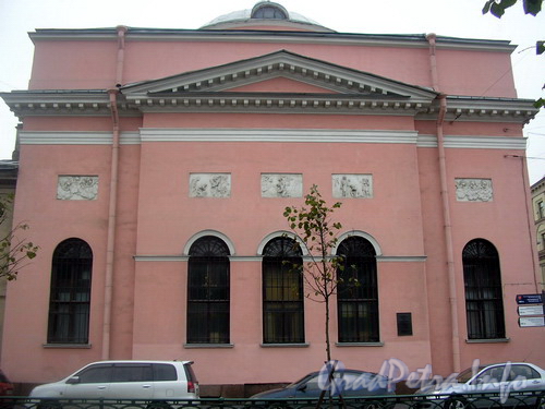 Фасад здания по пр. Чернышевского. 2006 г.
