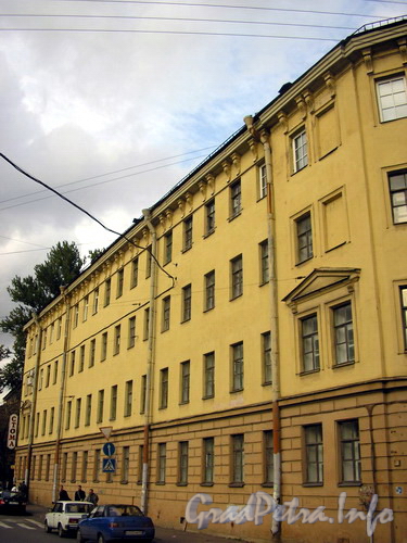 Фрагмент фасада здания.