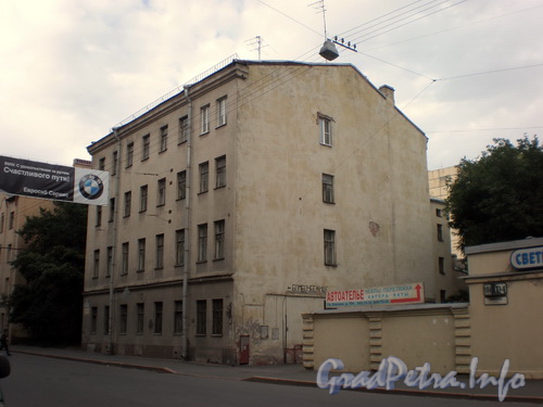 Боровая ул., д. 102. Общий вид здания. Фото 2008 г.