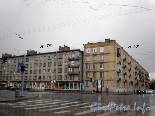 Пересечение Благодатной и Варшавской улиц (Варшавская ул., д. 22 и Благодатная ул., д.35) Фото 2008 г.