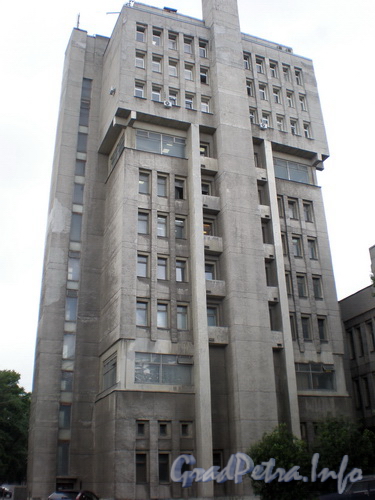 Ул. Маршала Говорова, д. 52, фрагмент фасада здания. Фото 2008 г.